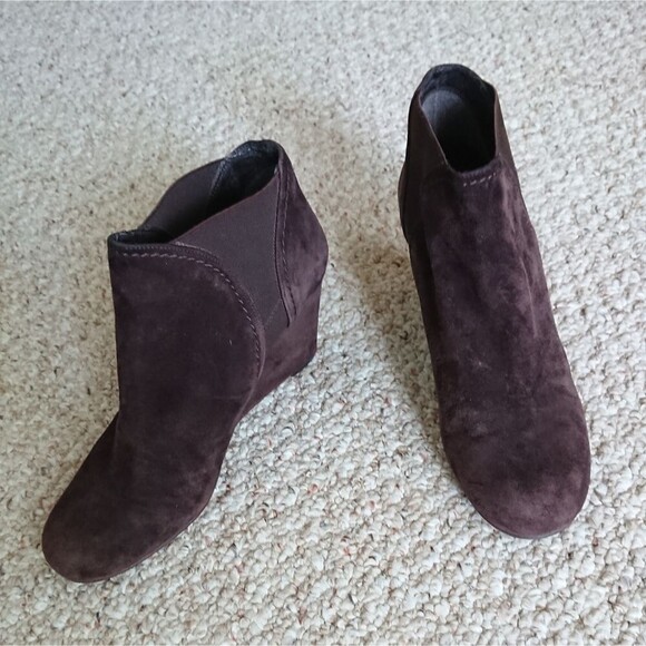 Stuart Weitzman dark brown Suede Wedge - Picture 1 of 8